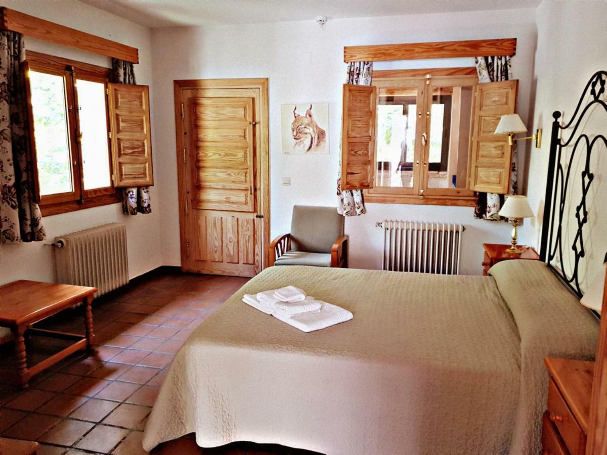Apartamentos Cazorla Valle アロヨ・フリオ エクステリア 写真