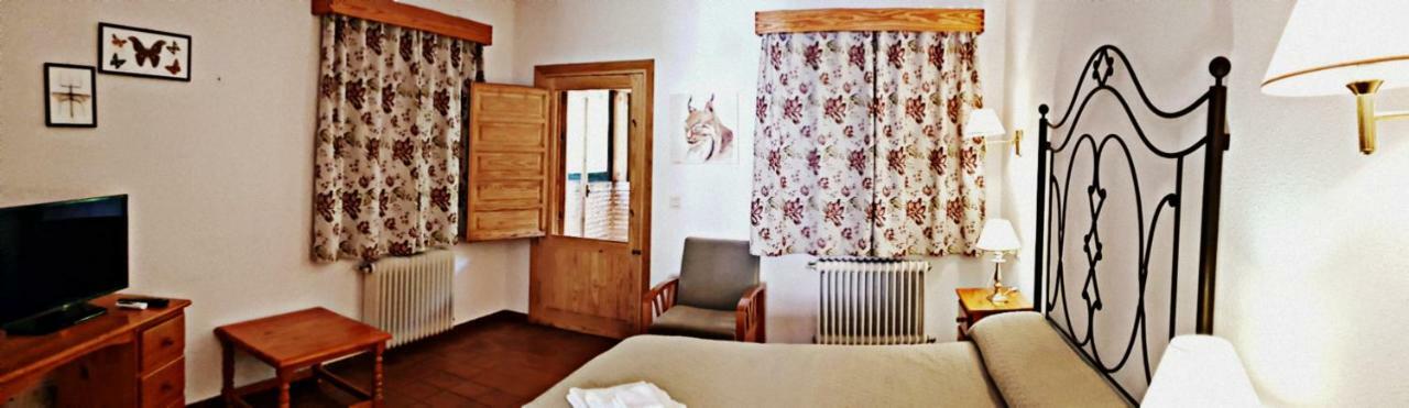 Apartamentos Cazorla Valle アロヨ・フリオ エクステリア 写真